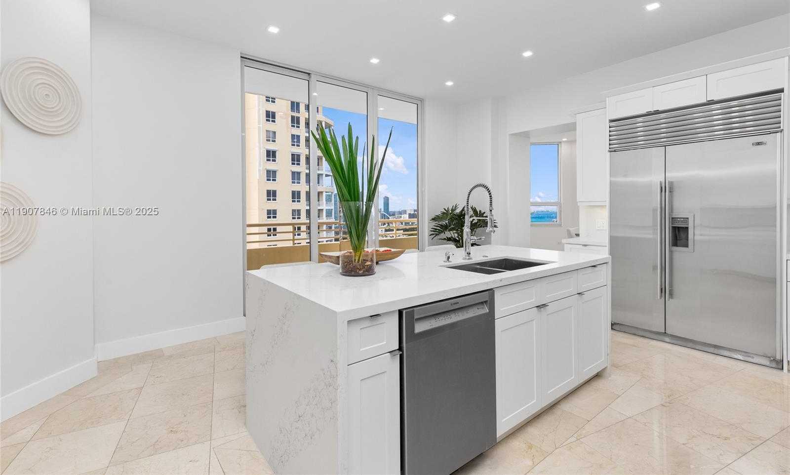 Small Image of 808 BRICKELL KEY DR #3901, Miami Number 16