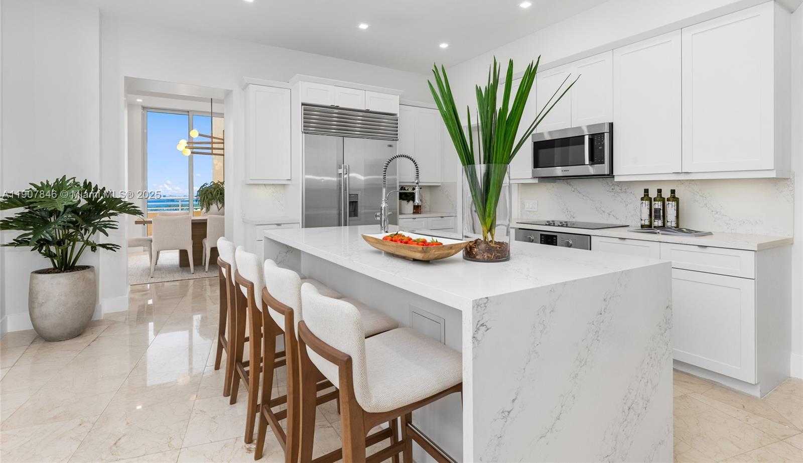 Small Image of 808 BRICKELL KEY DR #3901, Miami Number 17