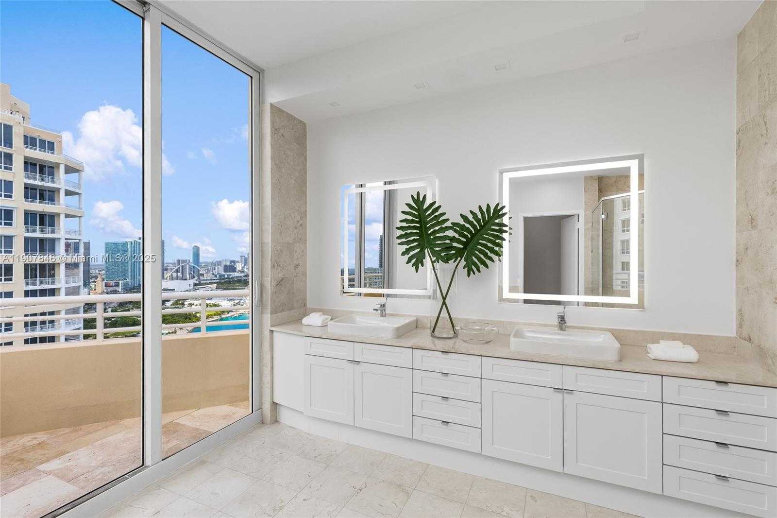 Small Image of 808 BRICKELL KEY DR #3901, Miami Number 24