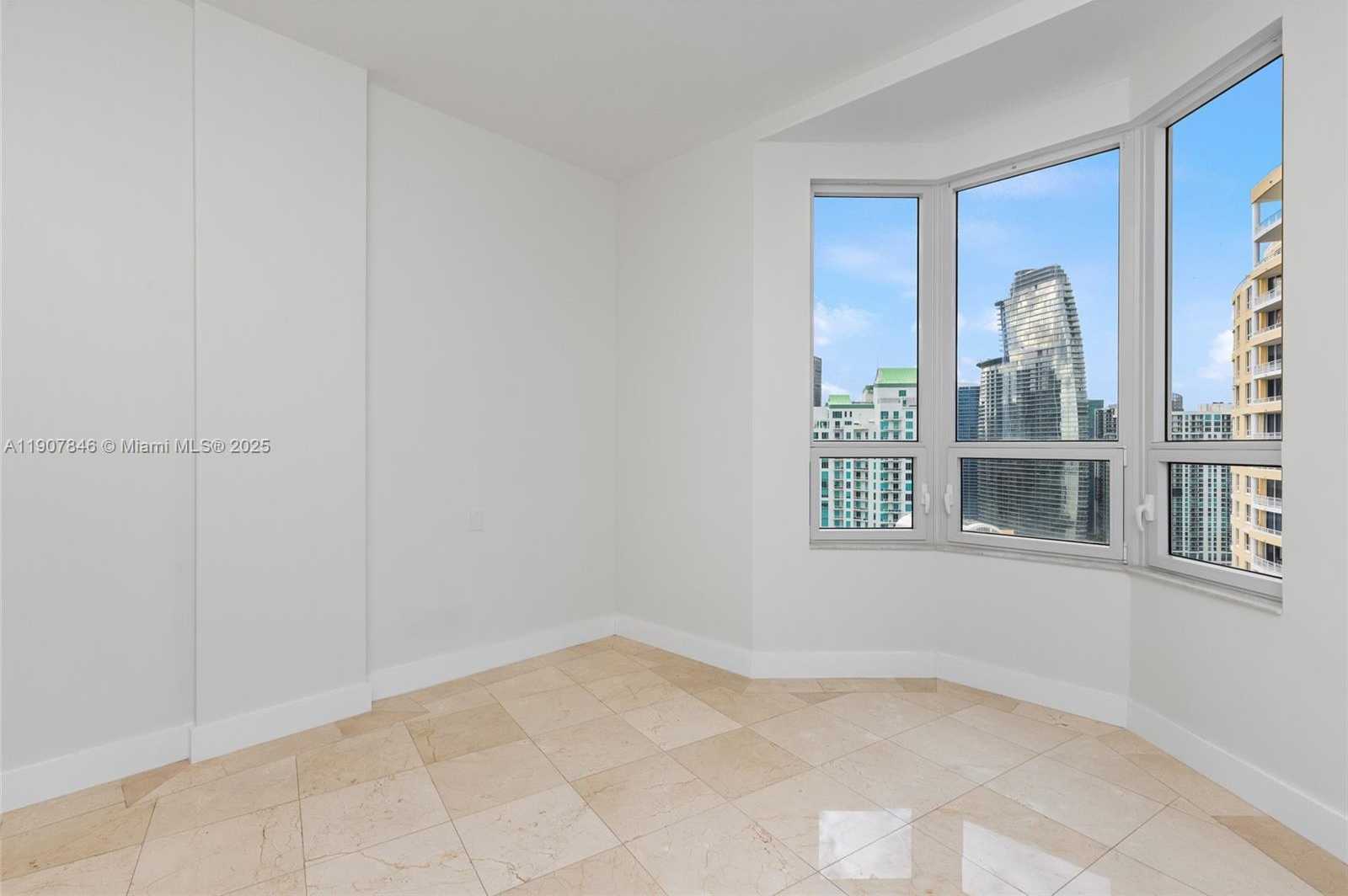 Small Image of 808 BRICKELL KEY DR #3901, Miami Number 37