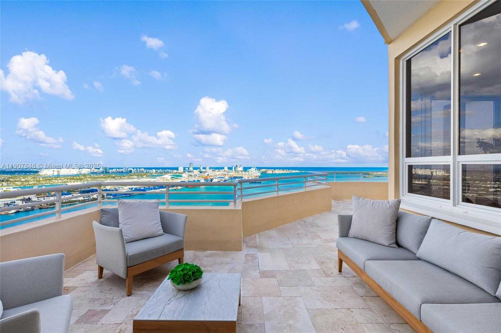 Small Image of 808 BRICKELL KEY DR #3901, Miami Number 43