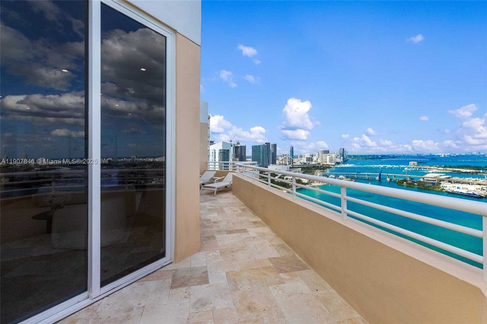Small Image of 808 BRICKELL KEY DR #3901, Miami Number 45