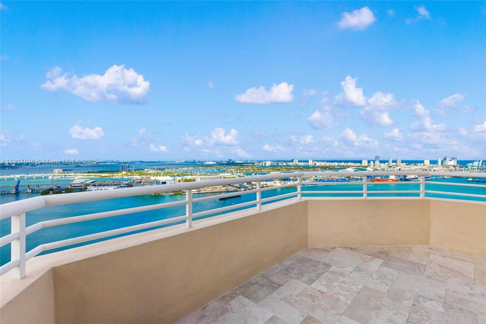 Small Image of 808 BRICKELL KEY DR #3901, Miami Number 52