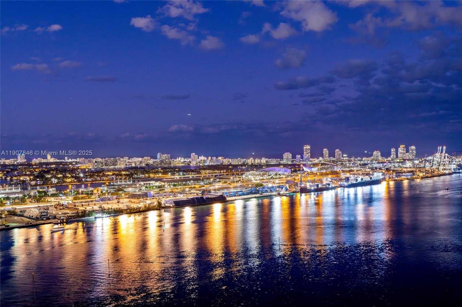 Small Image of 808 BRICKELL KEY DR #3901, Miami Number 62