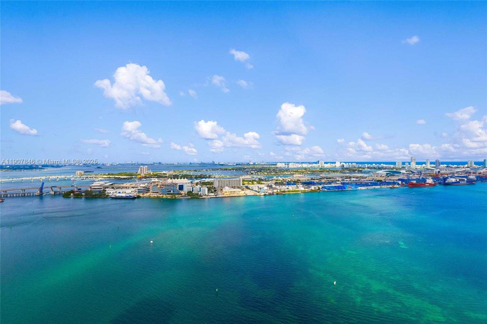 Small Image of 808 BRICKELL KEY DR #3901, Miami Number 67