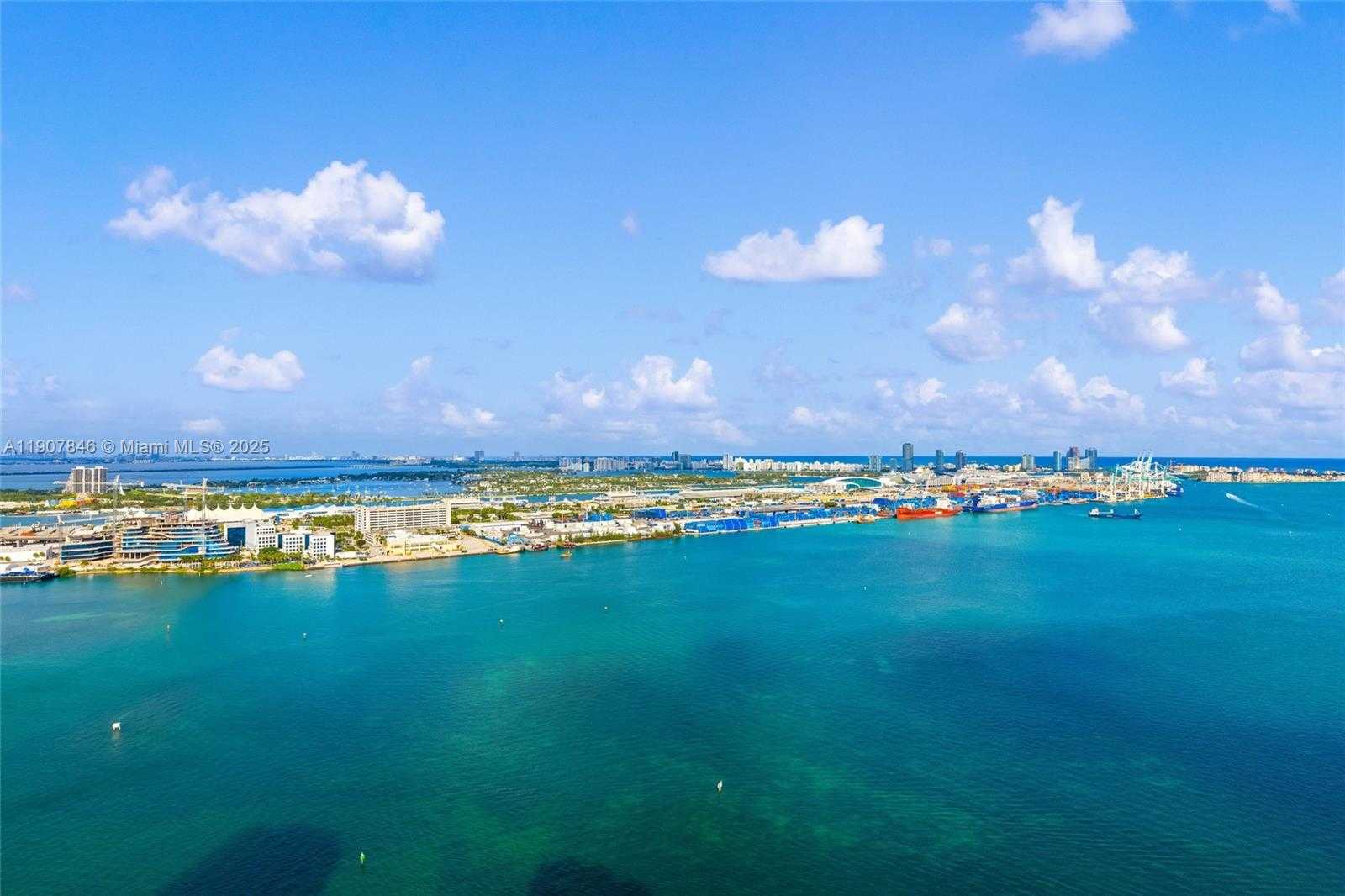 Small Image of 808 BRICKELL KEY DR #3901, Miami Number 70