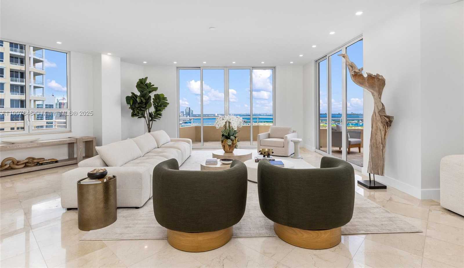 Small Image of 808 BRICKELL KEY DR #3901, Miami Number 9