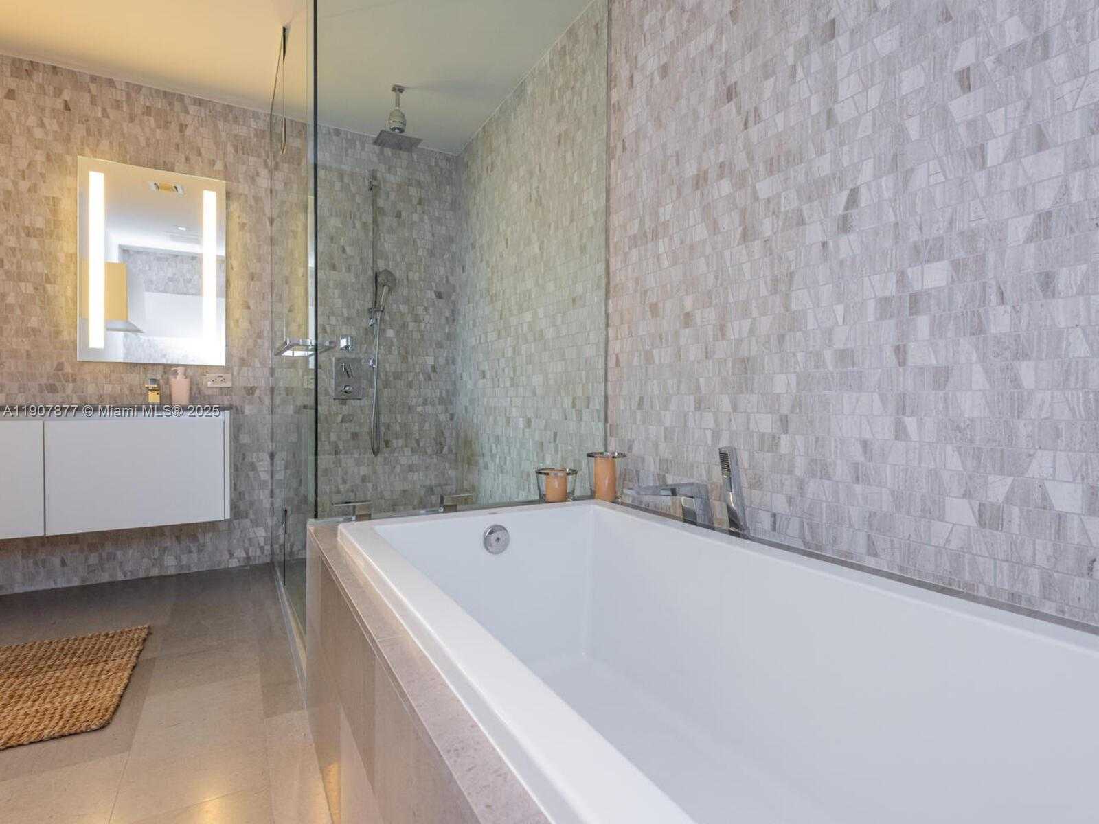 Small Image of 68 SOUTH EAST 6TH ST #2304, Miami Number 12