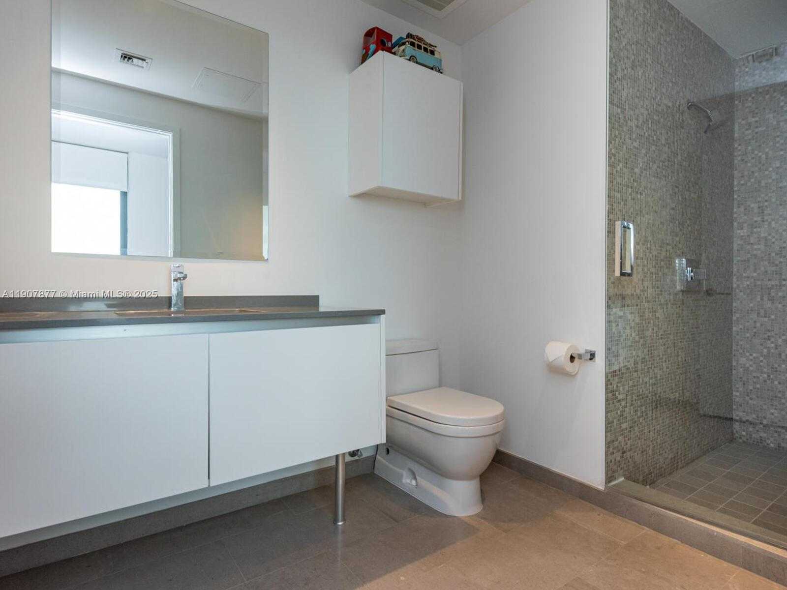 Small Image of 68 SOUTH EAST 6TH ST #2304, Miami Number 14