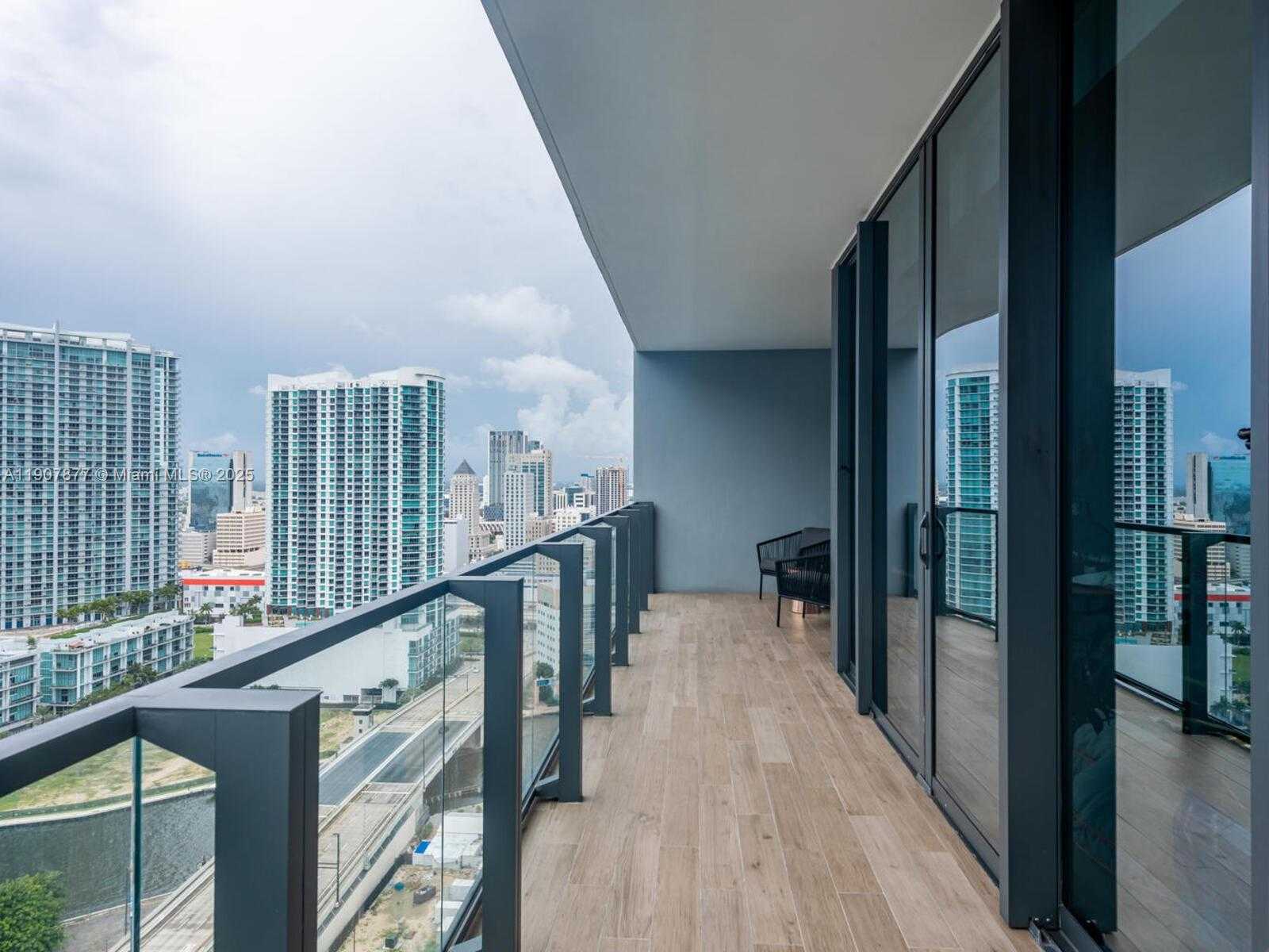 Small Image of 68 SOUTH EAST 6TH ST #2304, Miami Number 8