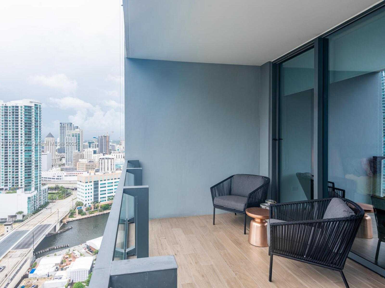 Small Image of 68 SOUTH EAST 6TH ST #2304, Miami Number 9