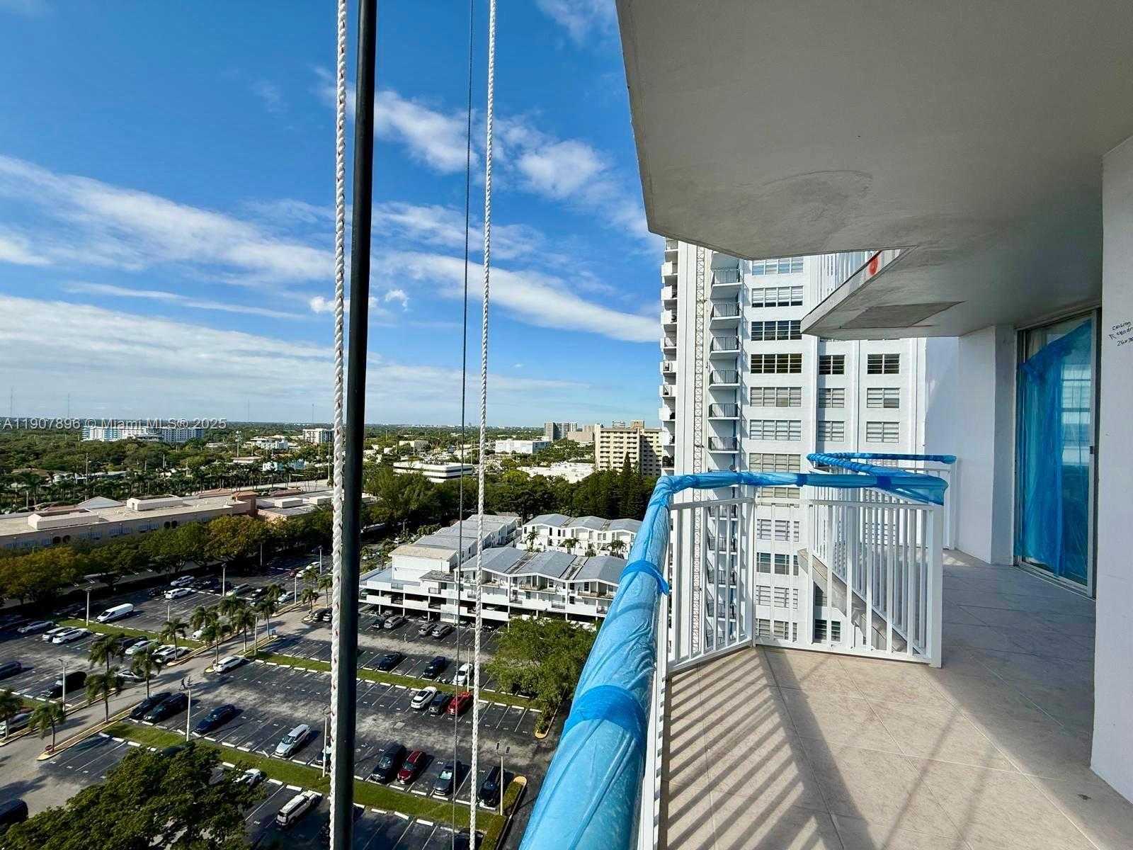 Small Image of 18051 BISCAYNE BLVD #1604, Aventura Number 8