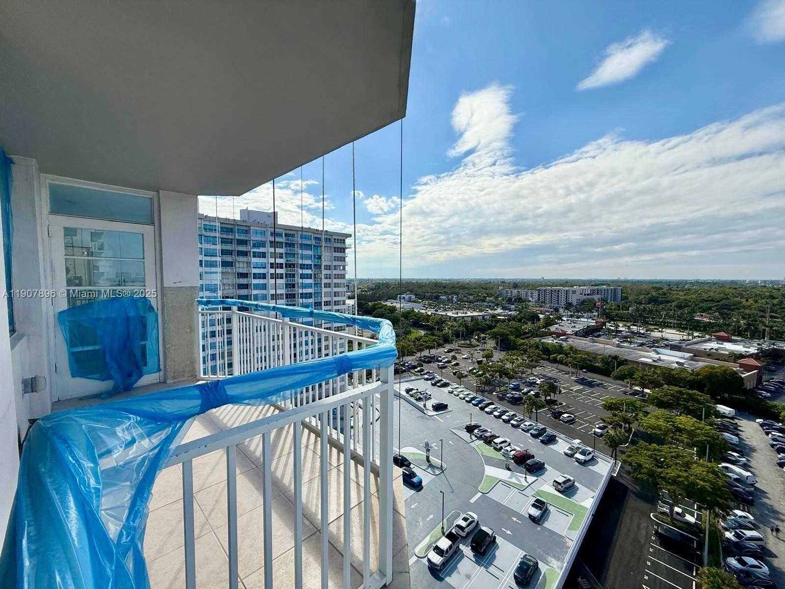 Small Image of 18051 BISCAYNE BLVD #1604, Aventura Number 9