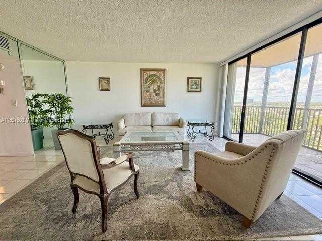 Small Image of 20301 WEST COUNTRY CLUB DR #1421, Aventura Number 5