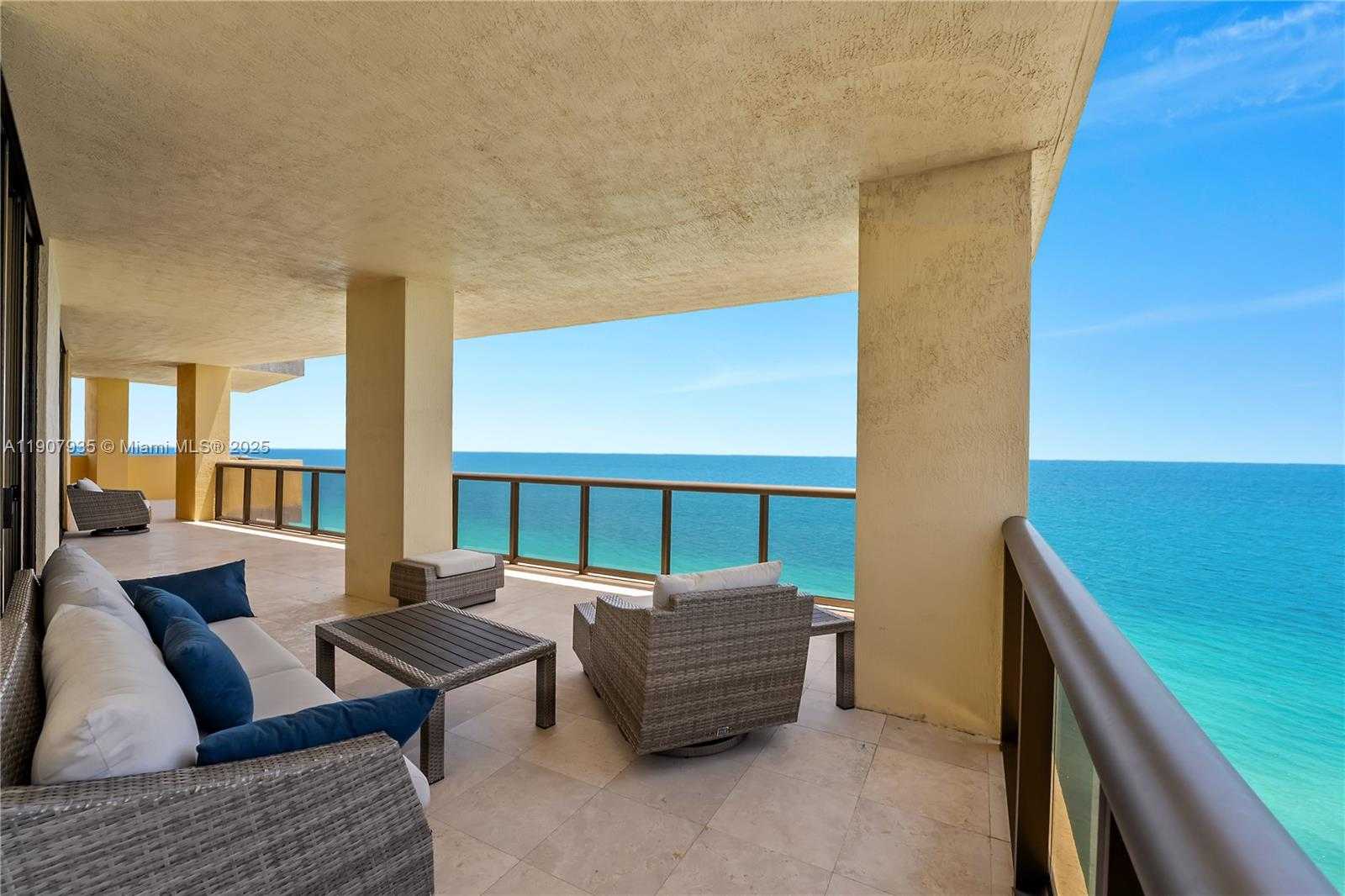Small Image of 16275 COLLINS AVE #2101, Sunny Isles Beach Number 4
