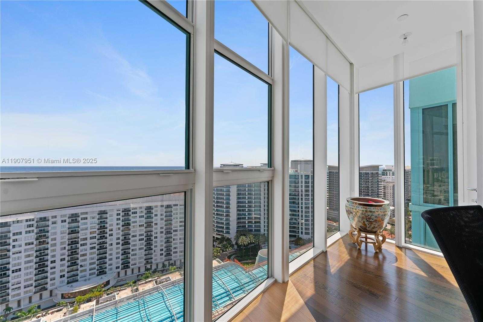 Small Image of 6000 INDIAN CREEK DR #PH 2501, Miami Beach Number 18