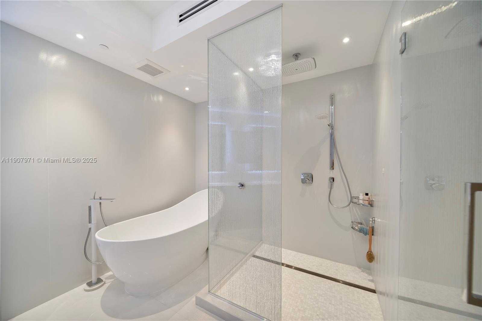 Small Image of 9703 COLLINS AVE #1900, Bal Harbour Number 19