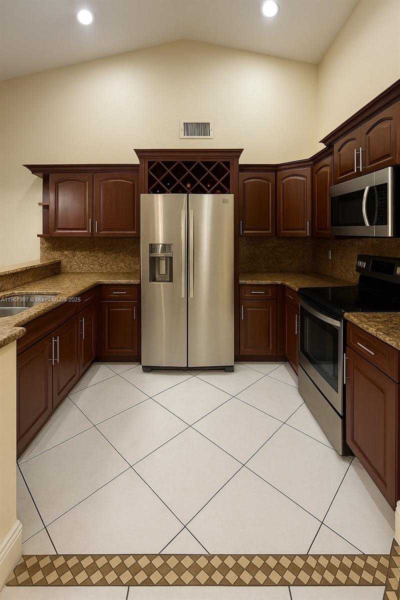 Small Image of 6700 NORTH WEST 190TH ST, Hialeah Number 6