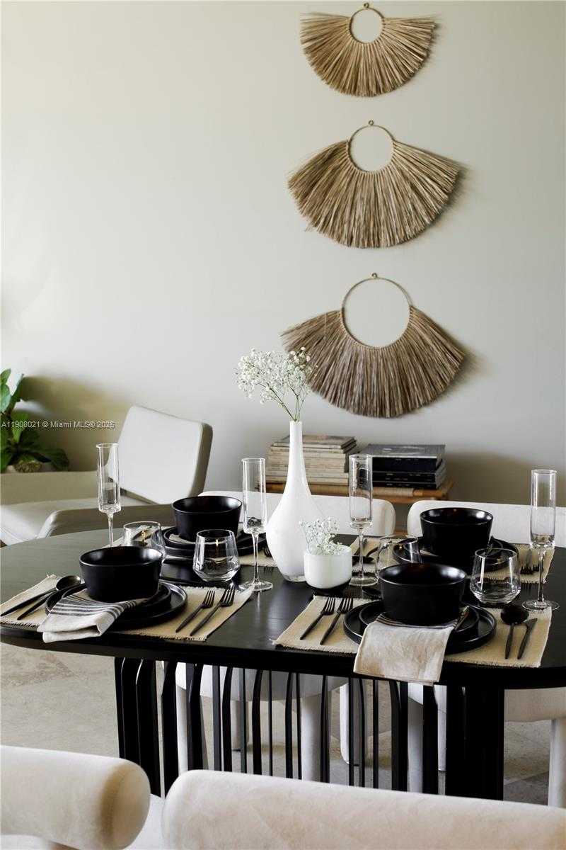 Small Image of 3250 GRAND AVE #306, Miami Number 11