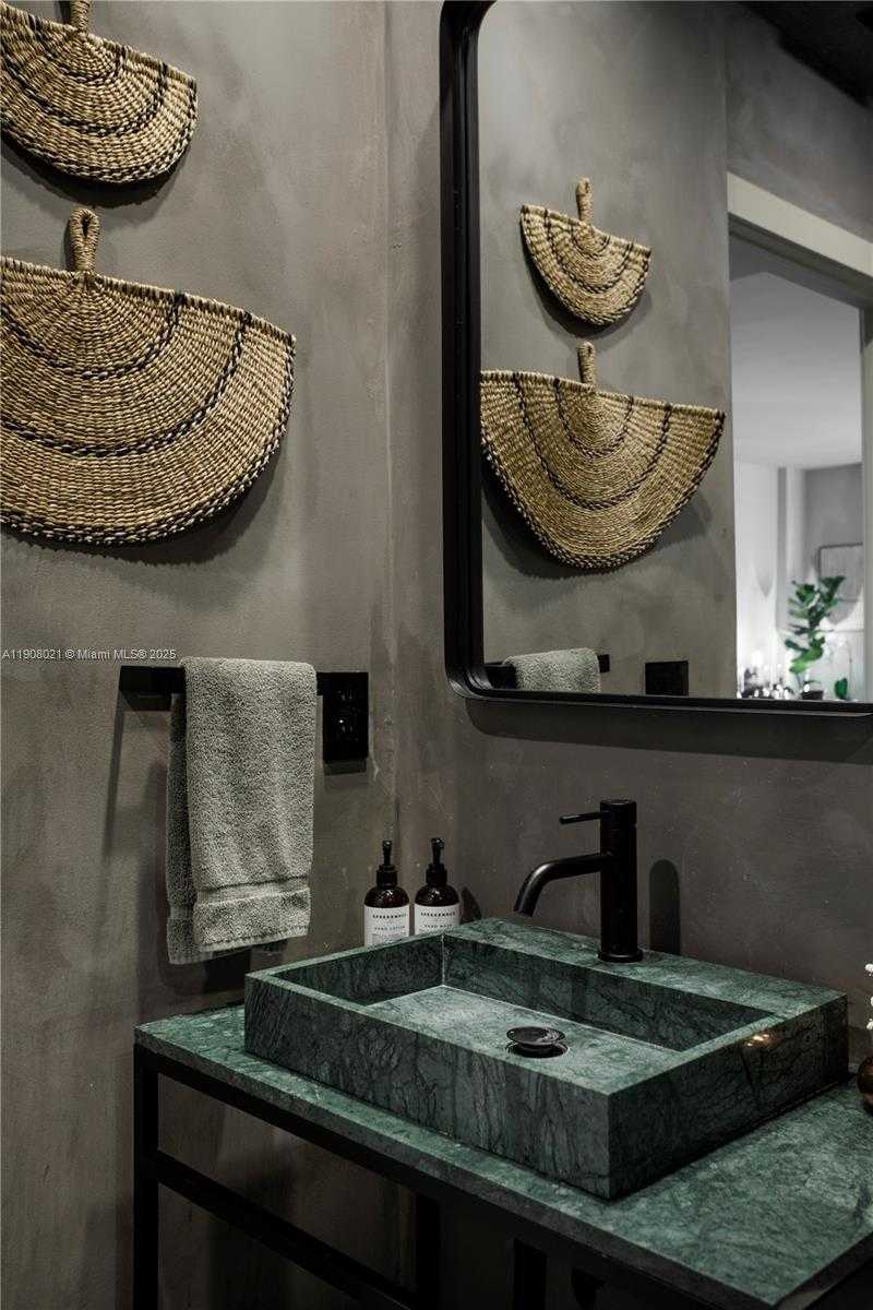 Small Image of 3250 GRAND AVE #306, Miami Number 21