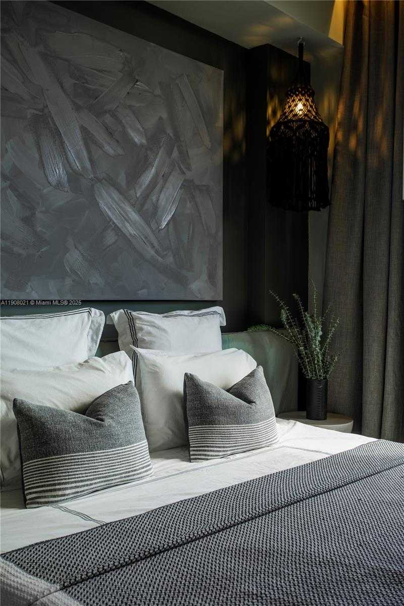 Small Image of 3250 GRAND AVE #306, Miami Number 28