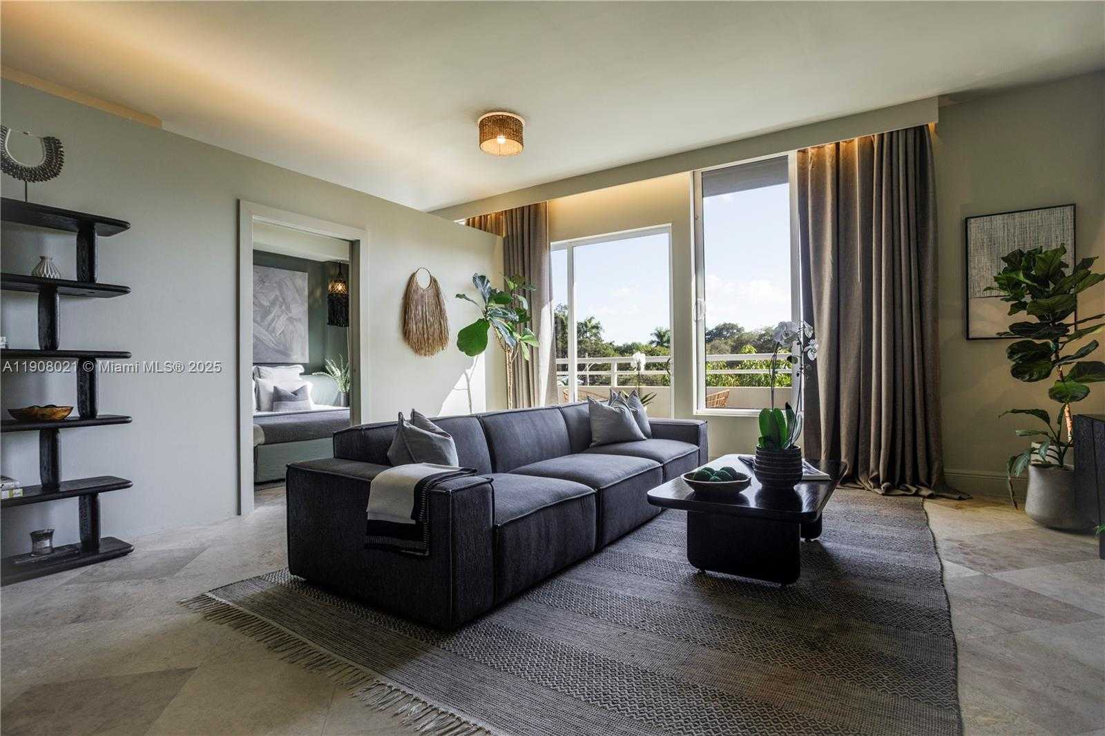 Small Image of 3250 GRAND AVE #306, Miami Number 3