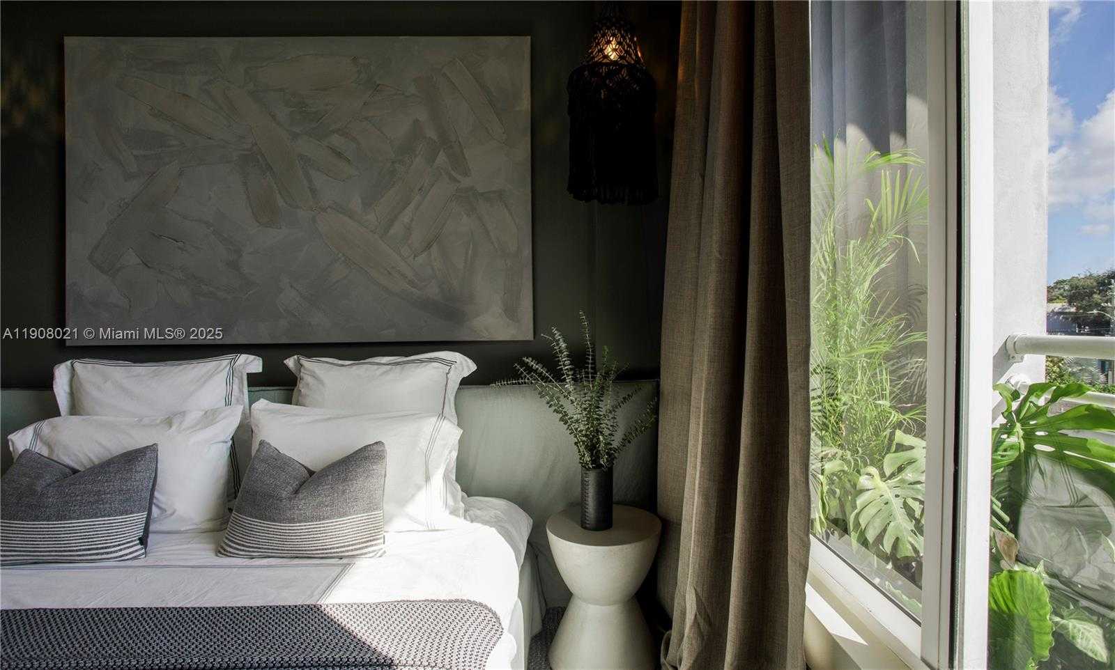 Small Image of 3250 GRAND AVE #306, Miami Number 30