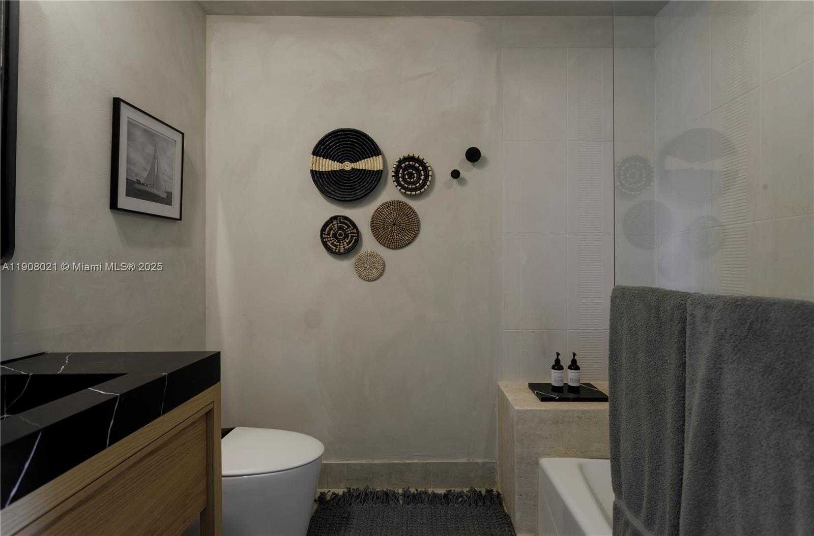 Small Image of 3250 GRAND AVE #306, Miami Number 33