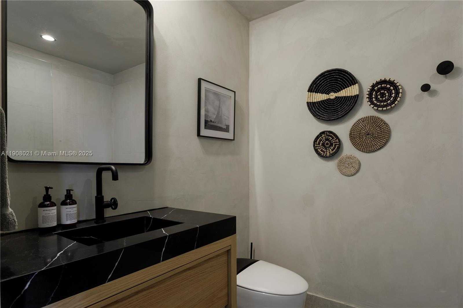 Small Image of 3250 GRAND AVE #306, Miami Number 37