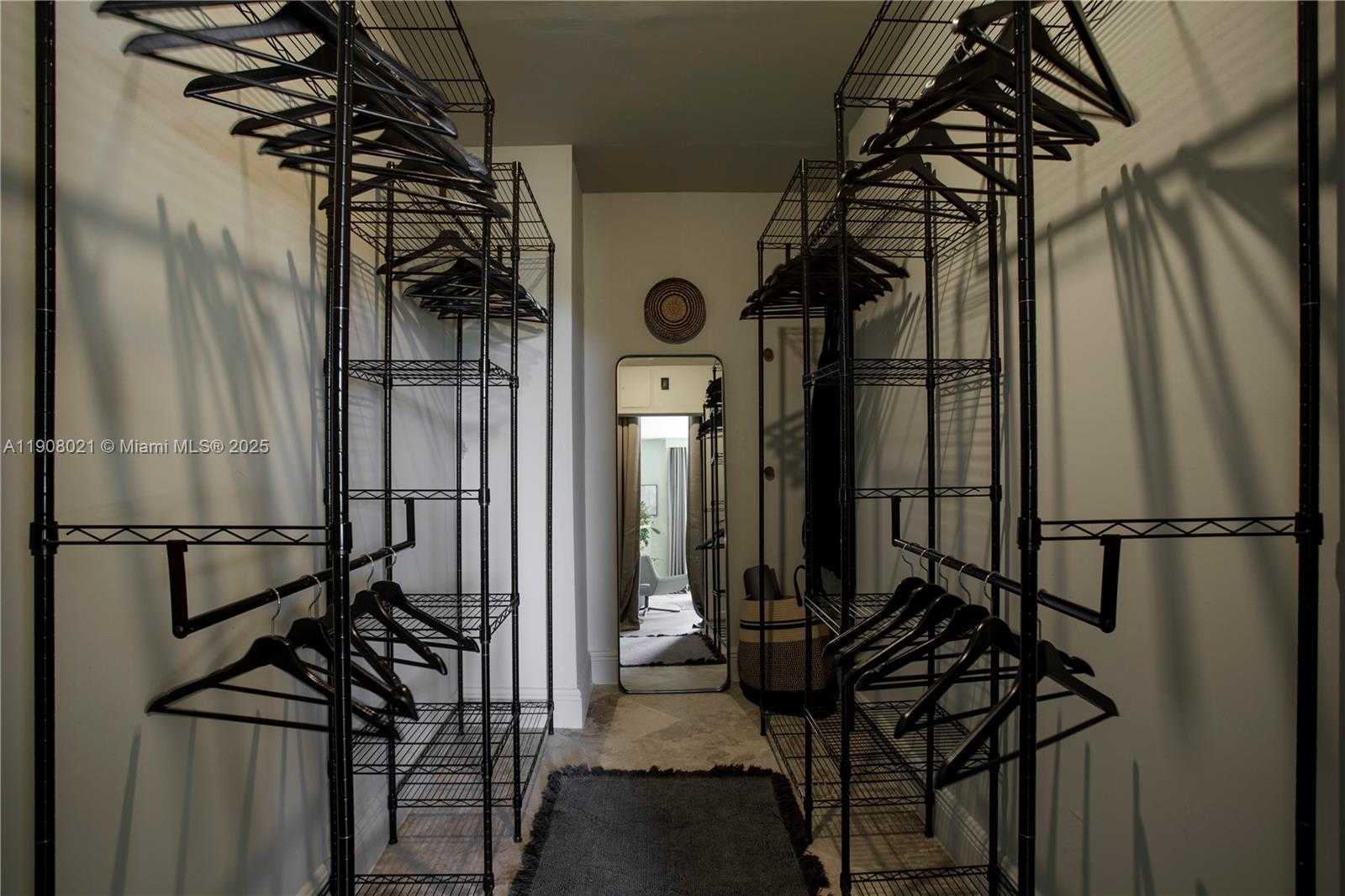 Small Image of 3250 GRAND AVE #306, Miami Number 38