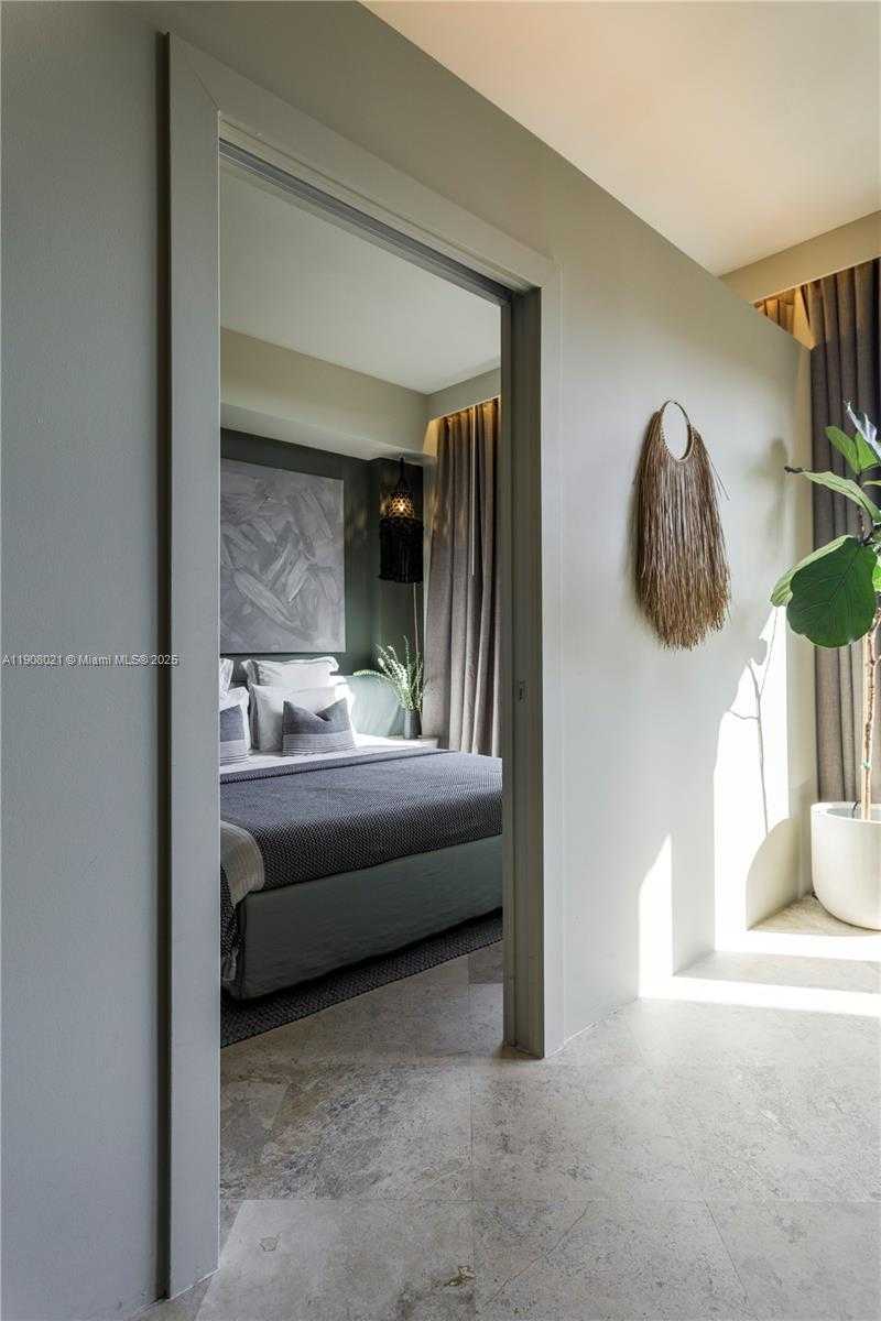 Small Image of 3250 GRAND AVE #306, Miami Number 4