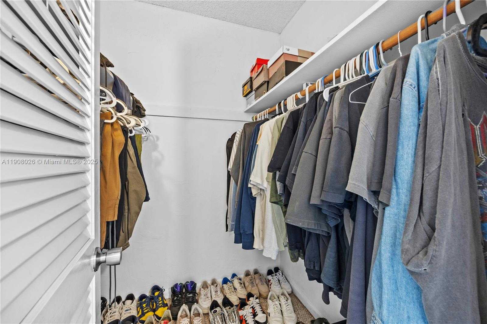 Small Image of 19380 COLLINS AVE #1017, Sunny Isles Beach Number 17