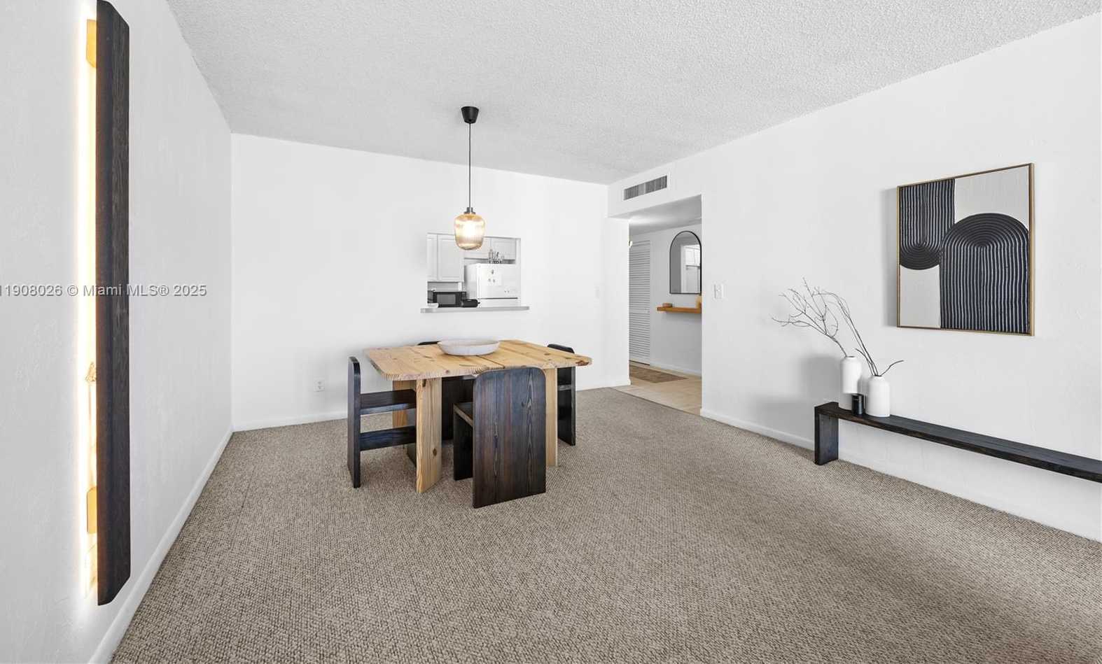 Small Image of 19380 COLLINS AVE #1017, Sunny Isles Beach Number 6