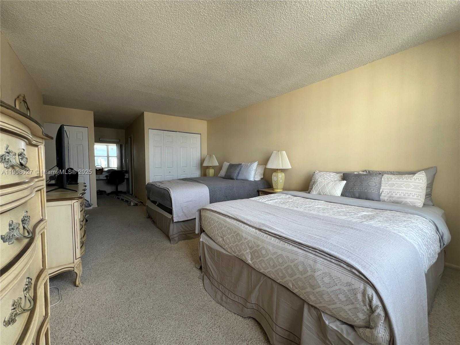 Small Image of 231 174TH ST #2202, Sunny Isles Beach Number 10