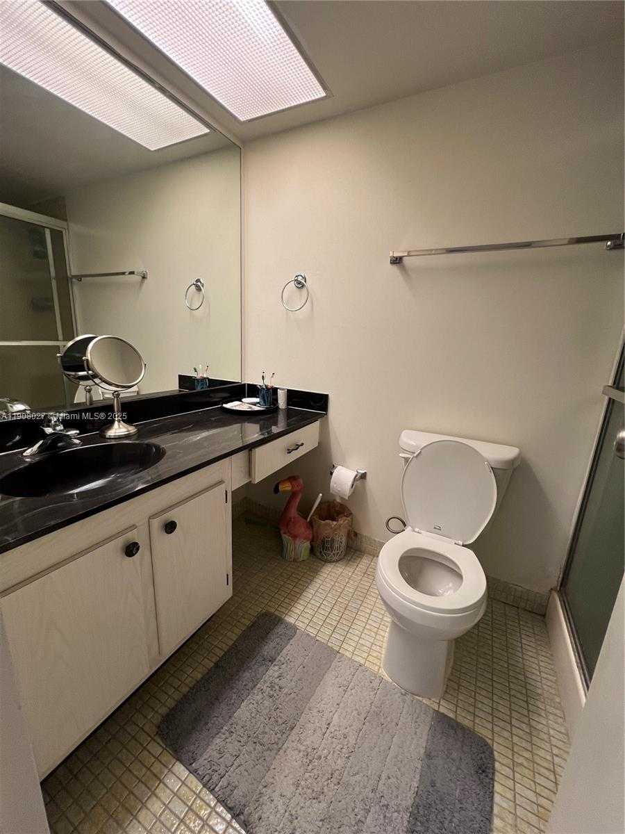 Small Image of 231 174TH ST #2202, Sunny Isles Beach Number 14