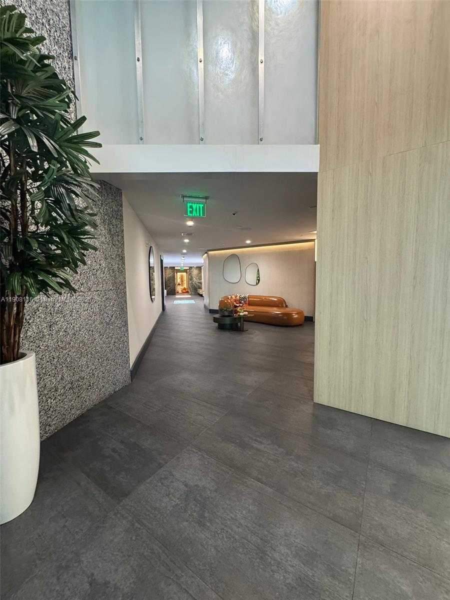 Small Image of 90 SOUTH WEST 3RD ST #3901, Miami Number 12