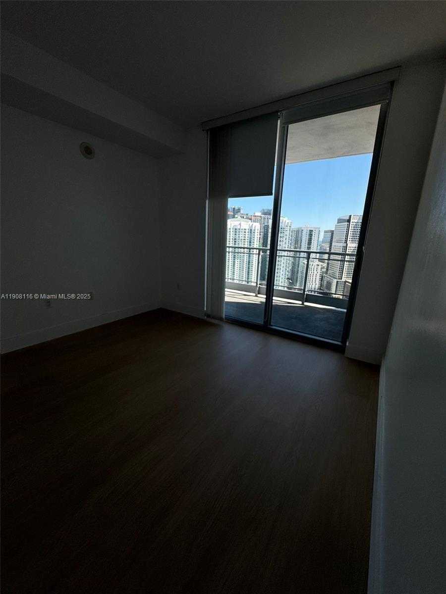 Small Image of 90 SOUTH WEST 3RD ST #3901, Miami Number 15