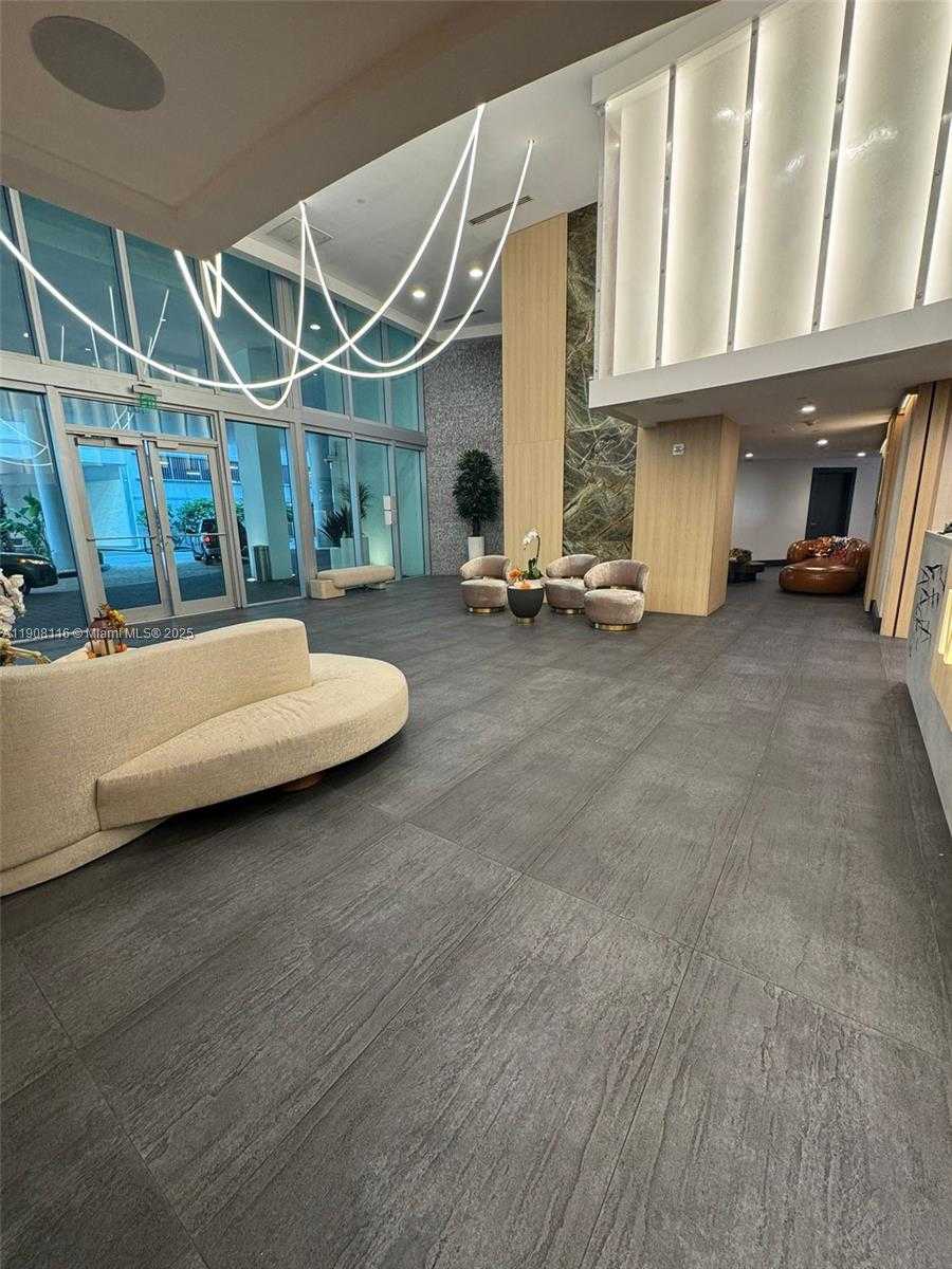 Small Image of 90 SOUTH WEST 3RD ST #3901, Miami Number 3