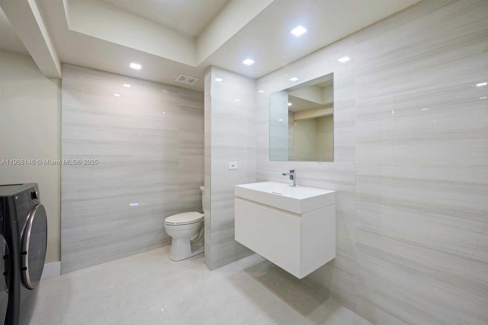 Small Image of 20281 EAST COUNTRY CLUB DR #304, Aventura Number 21