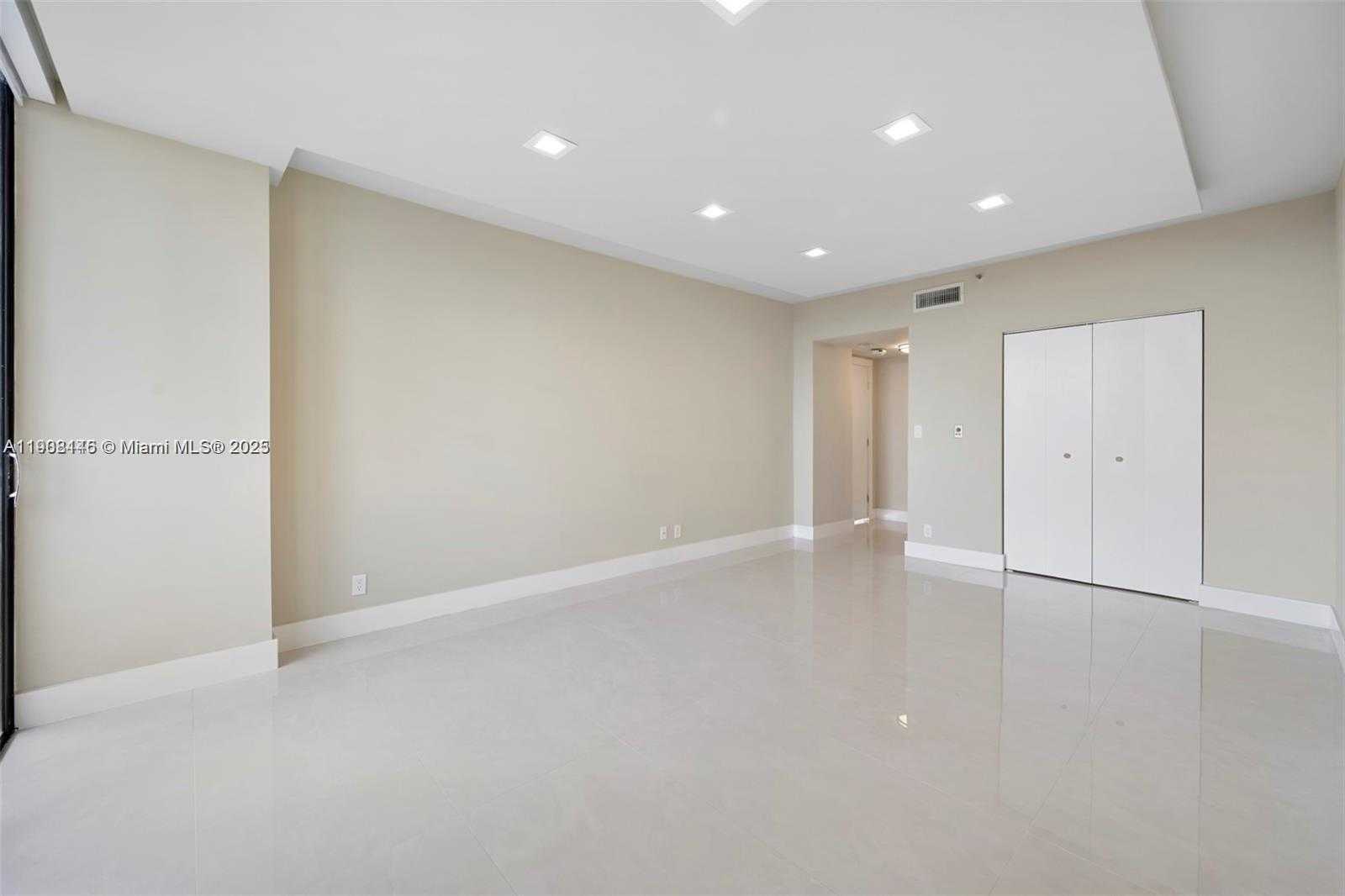 Small Image of 20281 EAST COUNTRY CLUB DR #304, Aventura Number 9