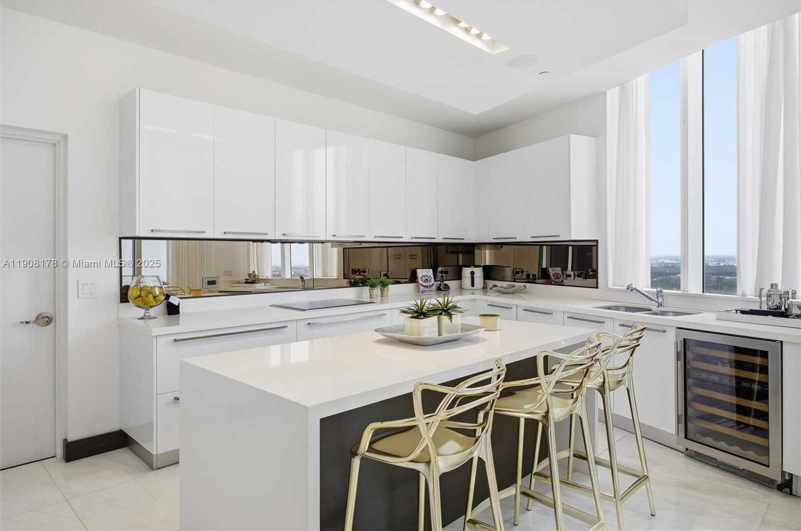 Small Image of 16001 COLLINS AVE #3504, Sunny Isles Beach Number 15