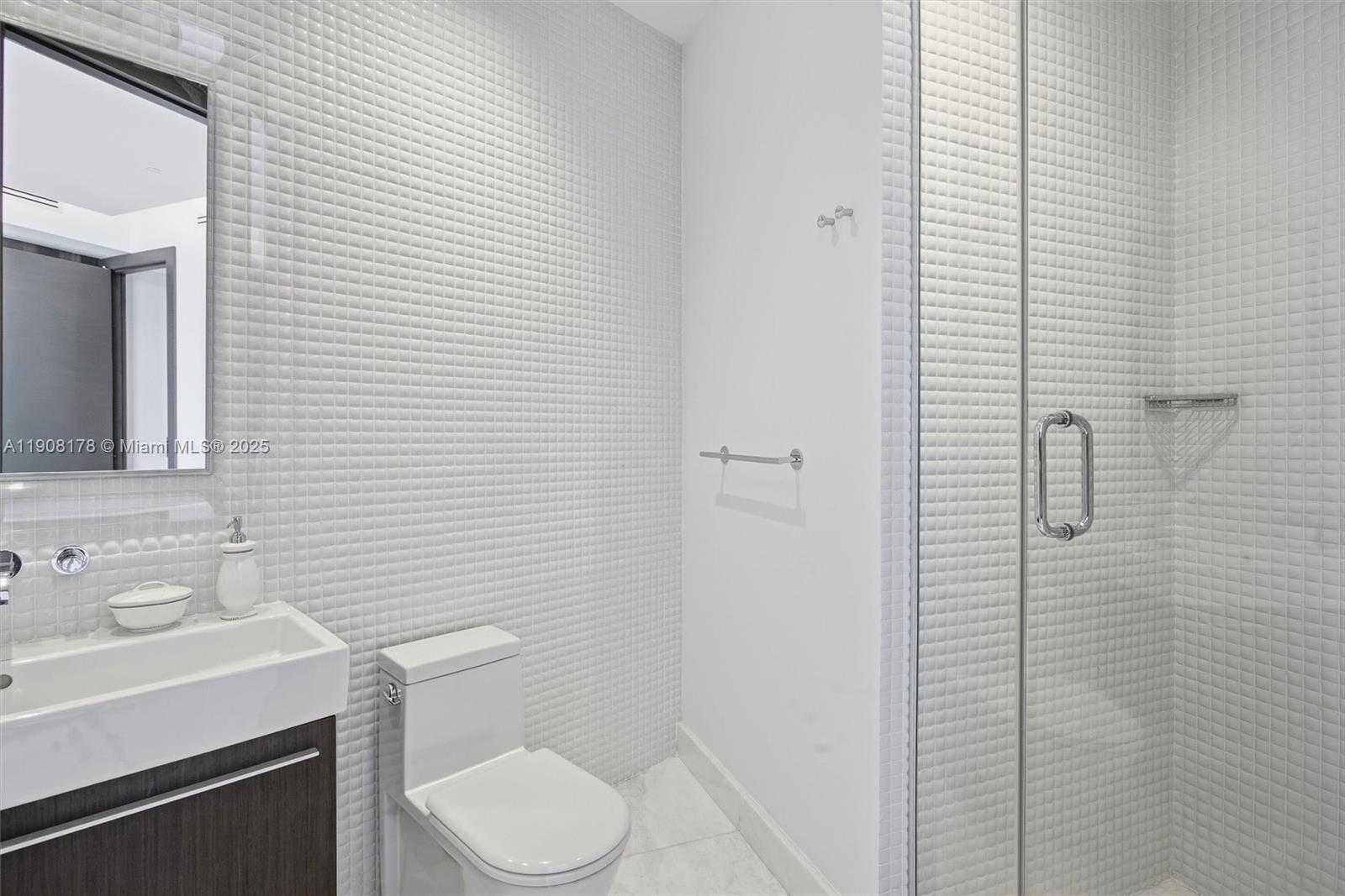 Small Image of 16001 COLLINS AVE #3504, Sunny Isles Beach Number 28
