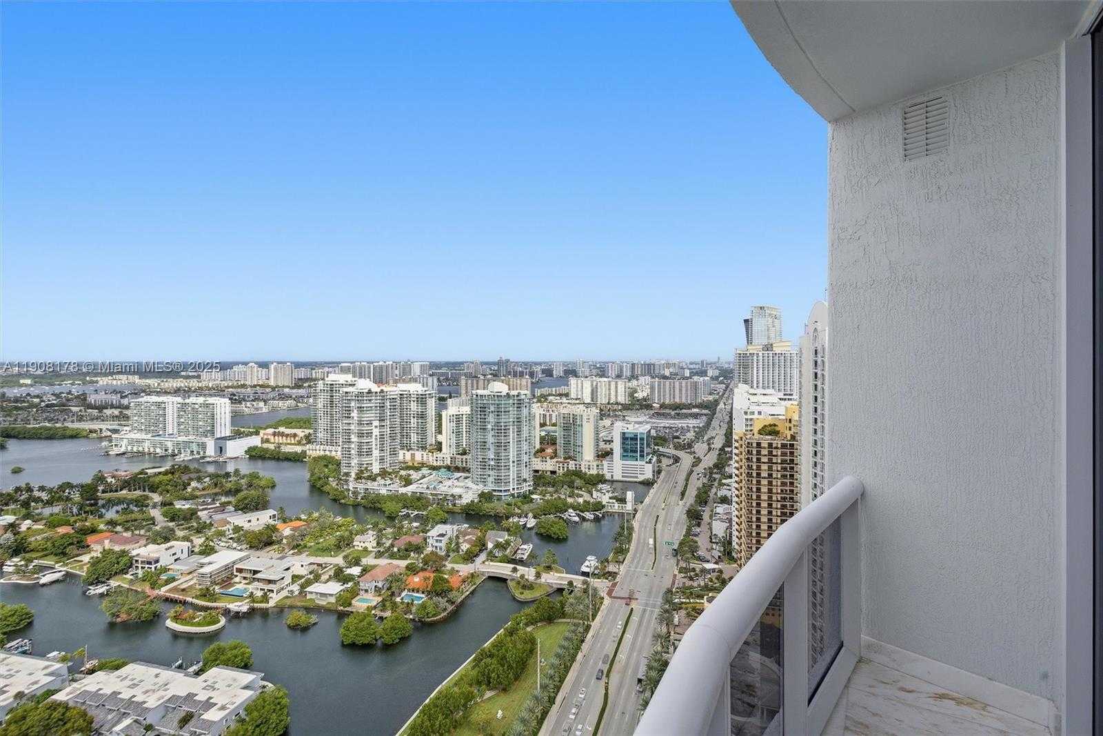 Small Image of 16001 COLLINS AVE #3504, Sunny Isles Beach Number 31