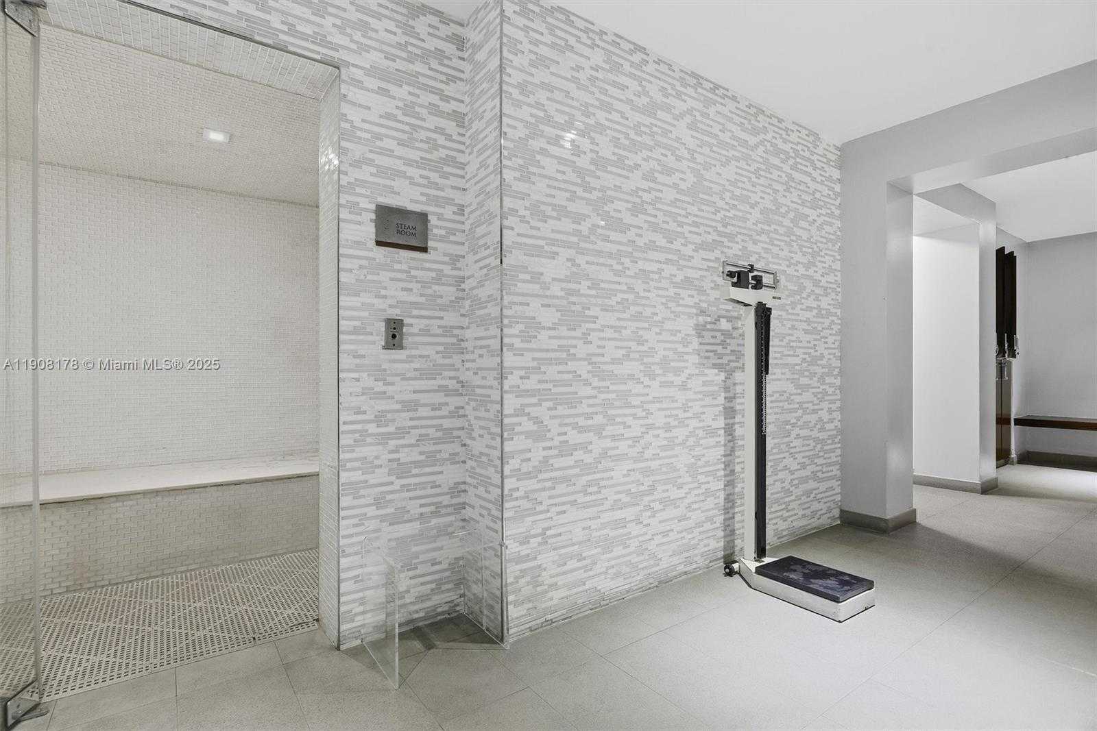 Small Image of 16001 COLLINS AVE #3504, Sunny Isles Beach Number 44