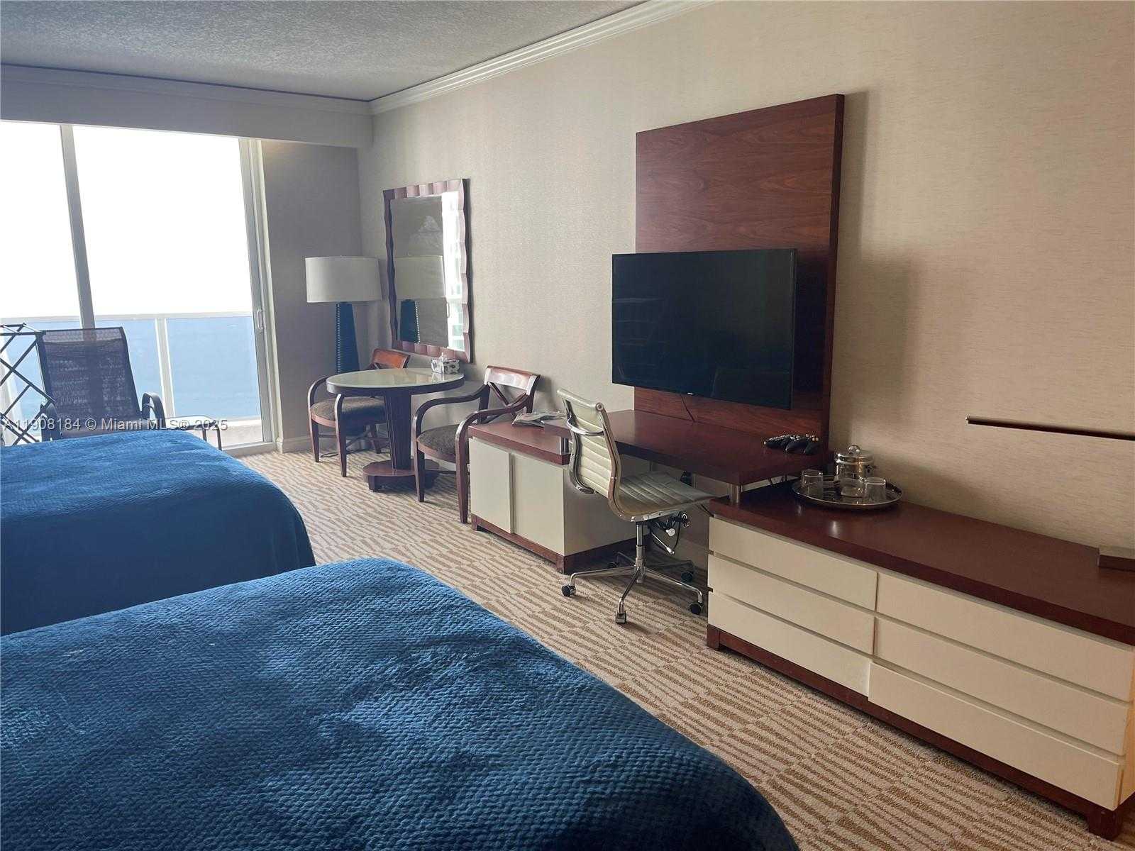 Small Image of 18001 COLLINS AVE #2908, Sunny Isles Beach Number 3