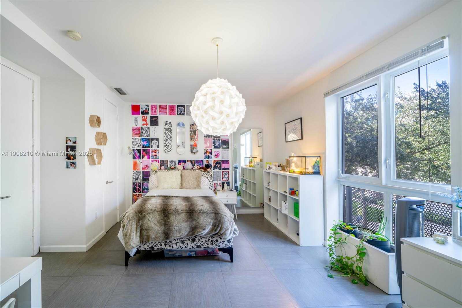 Small Image of 230 WATER WAY, Miami Beach Number 21