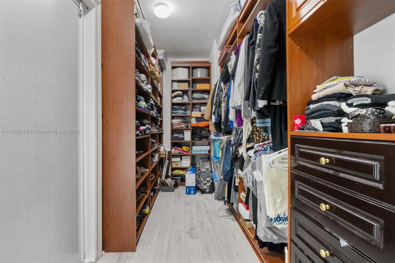 Small Image of 3201 NORTH EAST 183RD ST #1705, Aventura Number 15