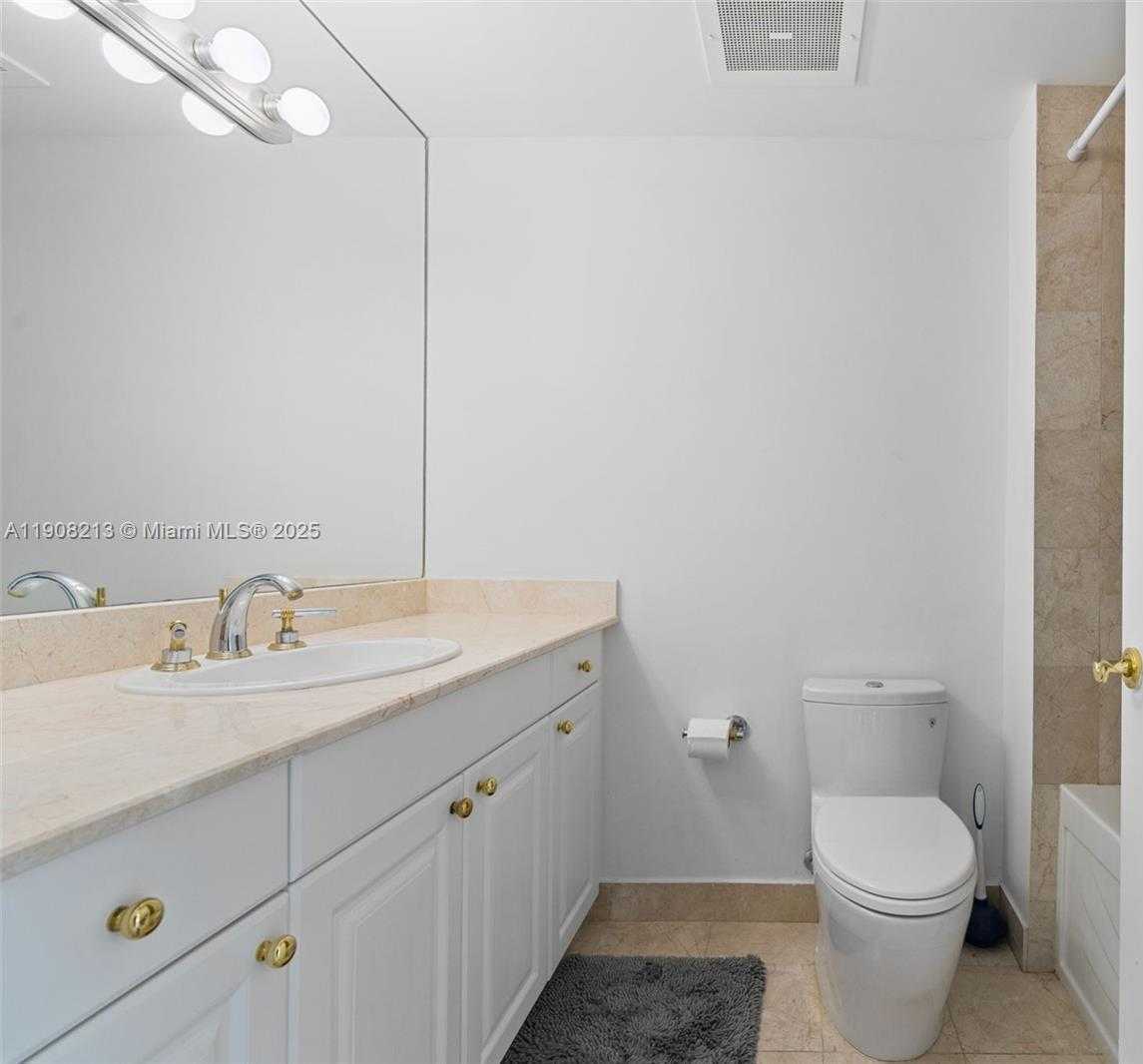 Small Image of 3201 NORTH EAST 183RD ST #1705, Aventura Number 19