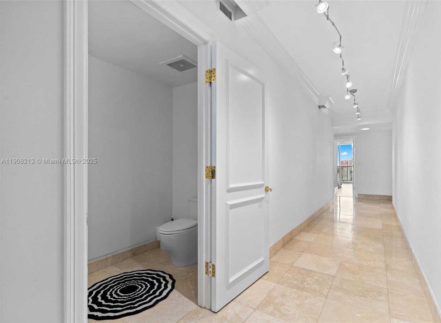 Small Image of 3201 NORTH EAST 183RD ST #1705, Aventura Number 21