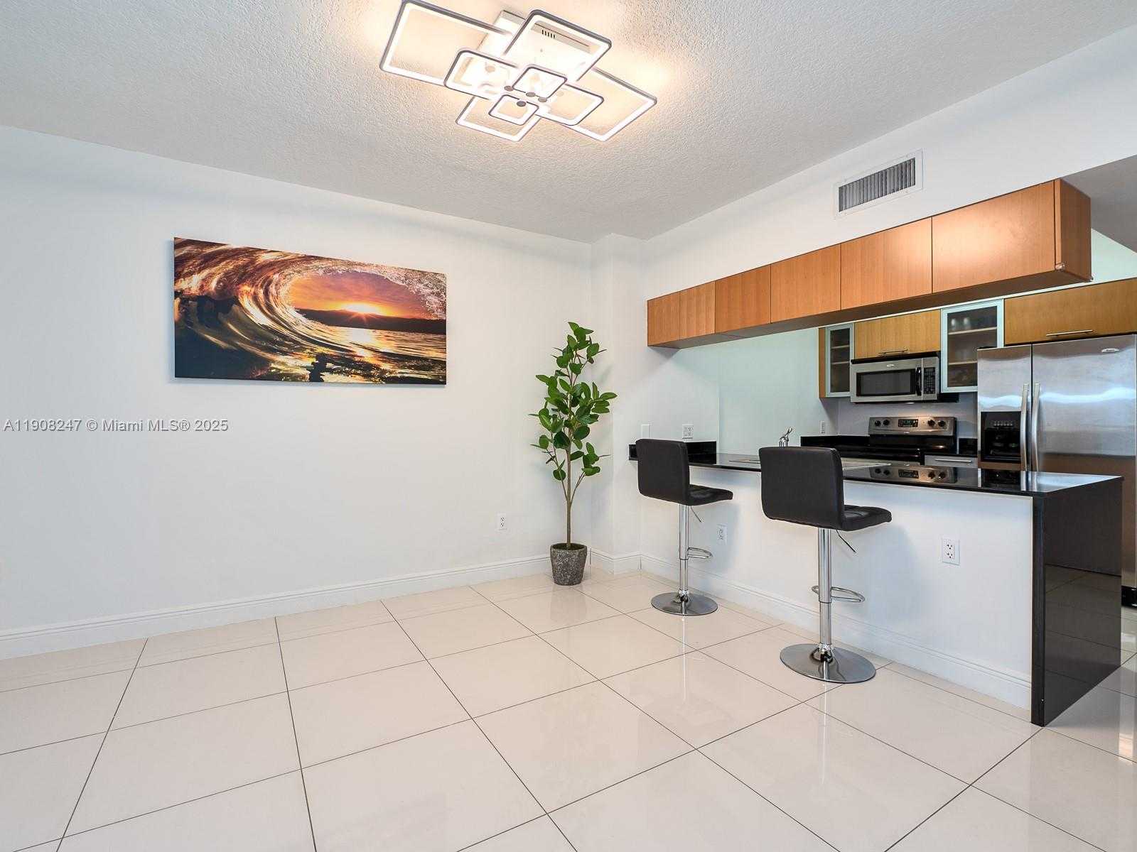 Small Image of 1750 NORTH BAYSHORE DR #4503, Miami Number 23